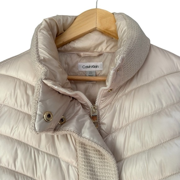 Calvin Klein Quilted Knit Puffer Jacket, Champagne, Large - Picture 4 of 9